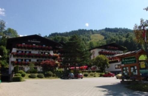 Hotel St. Hubertushof Целль-ам-Зеє Екстер'єр фото